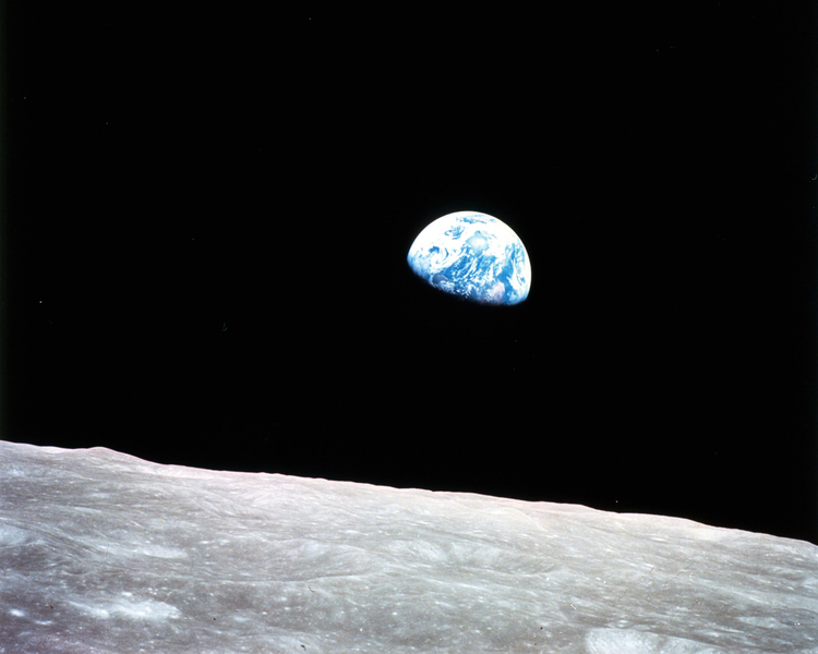 「地球升起」照片改變了世界