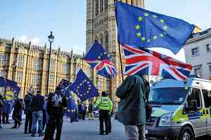 英通過法案 反對無協議脫歐
