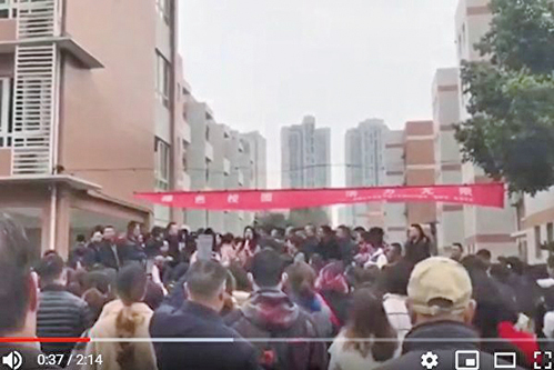 食堂食物發黴 四川中學家長抗議爆衝突