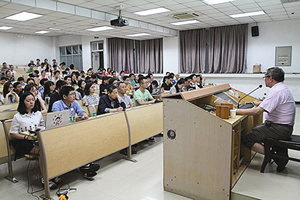 中共收買大學生當特務 監控教師行徑曝光