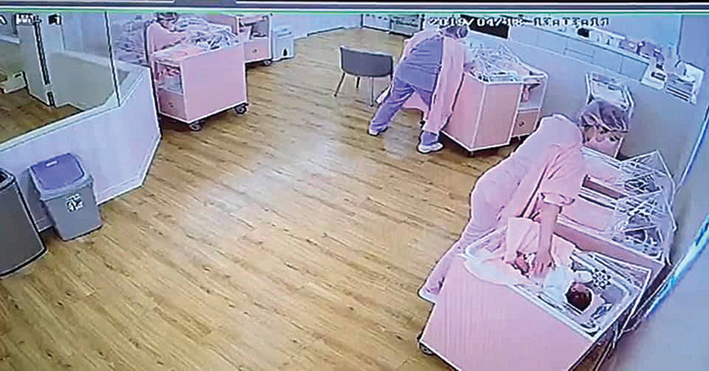 地震中護士保護嬰兒 天使心溫暖網友