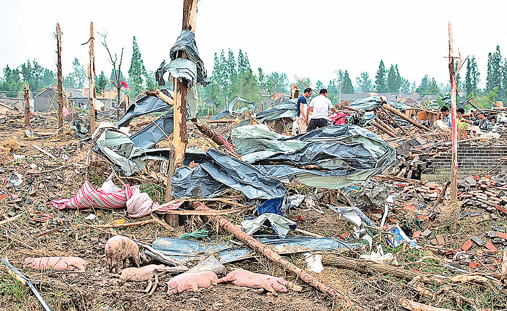 近3萬房屋倒塌，龍捲風夷平阜寧縣，村莊面目全非。（AFP）