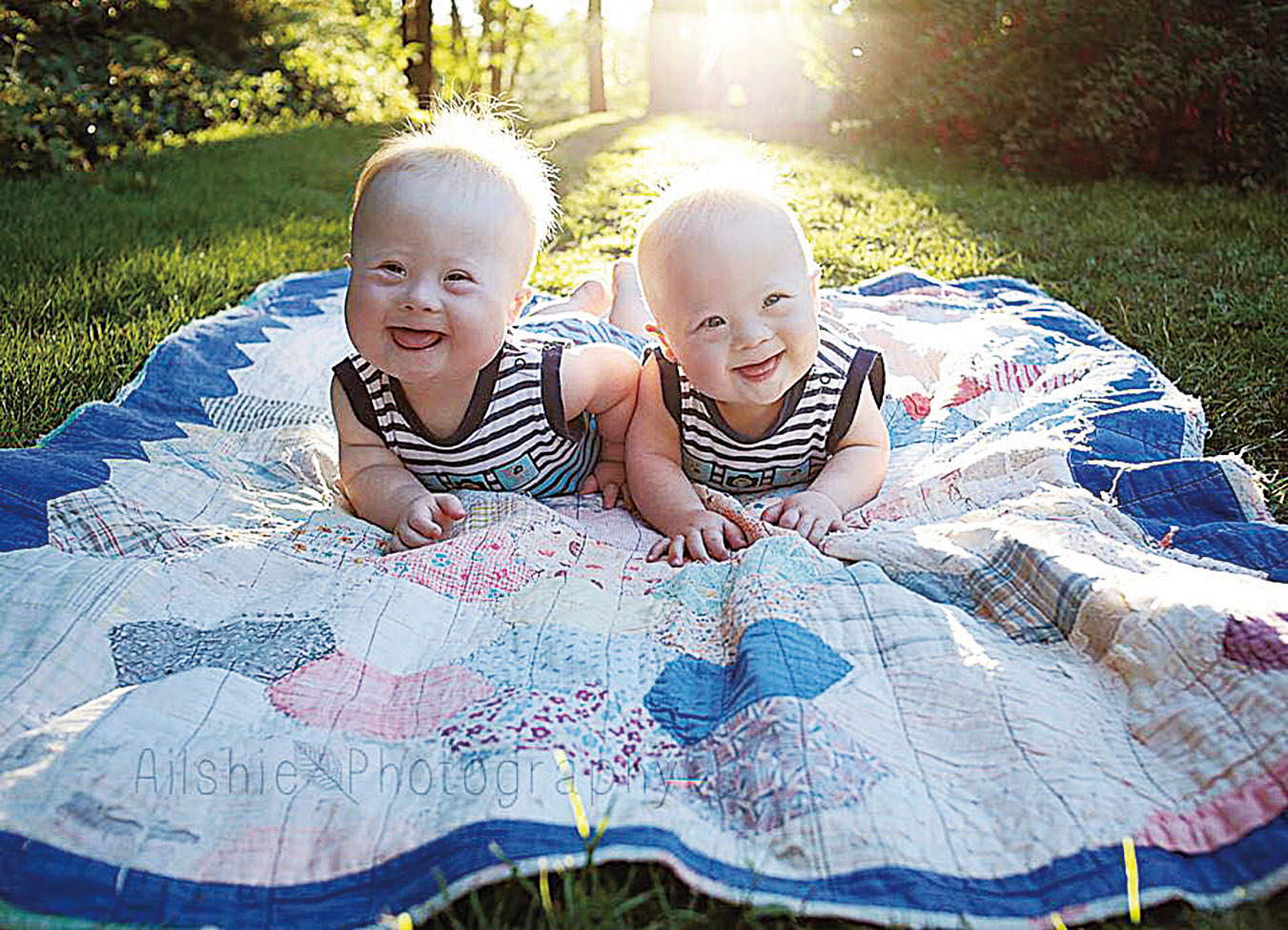 千萬分之一機率唐氏雙胞胎父母稱他們是天賜禮物｜大紀元時報香港｜獨立敢言的良心媒體