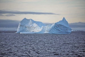 解決水荒問題 阿聯酋富豪擬拖南極冰山回國