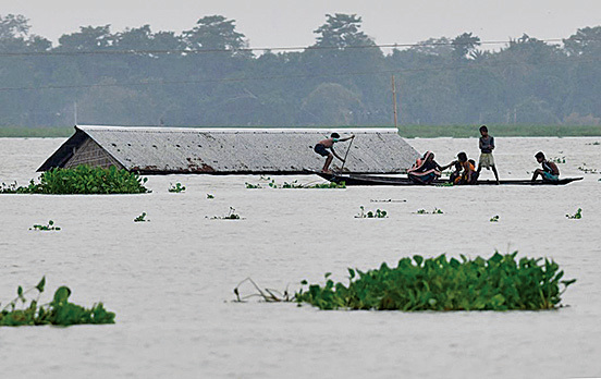豪雨肆虐 印度四十五人喪生 近七百萬人受影響