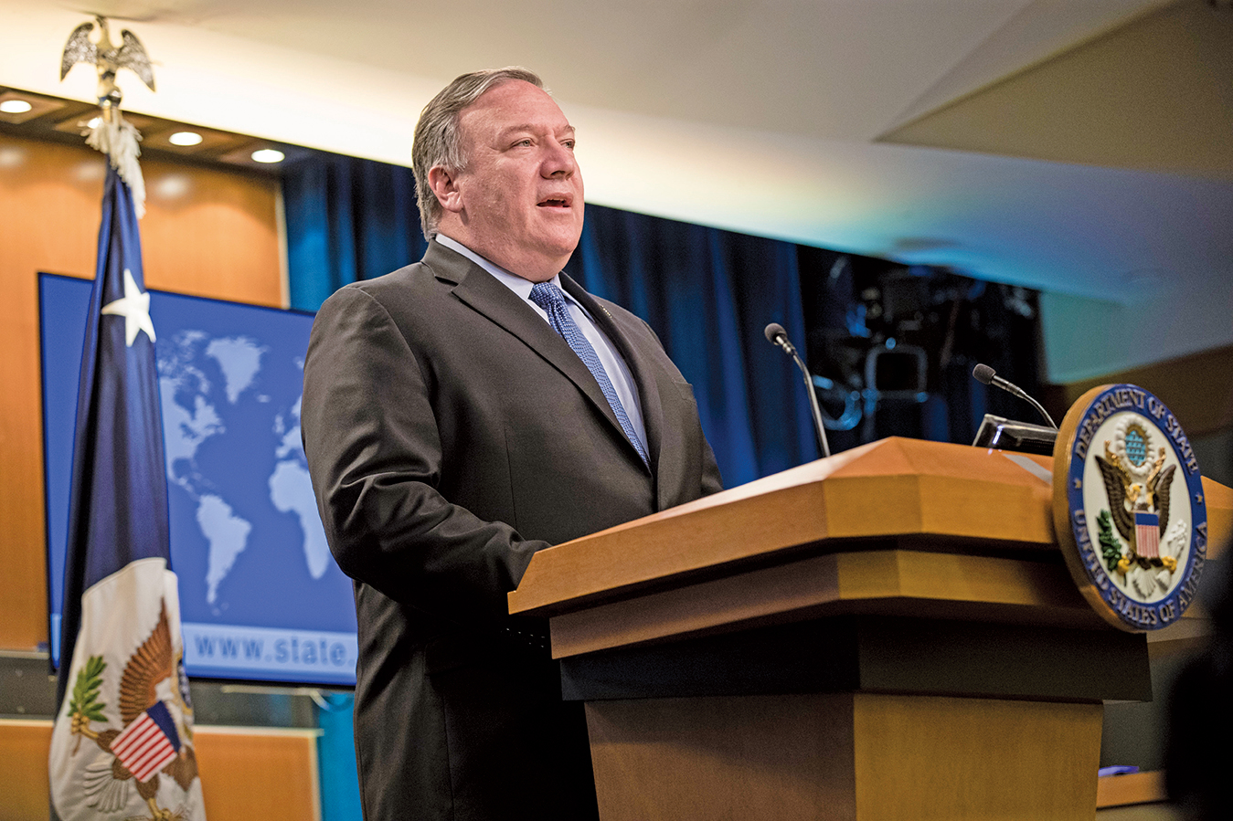 美國國務卿蓬佩奧（Mike Pompeo）在一份聲明中表示：「美國不會允許伊朗利用其太空發射計劃來掩護其推進彈道導彈的計劃。」（Getty Images）