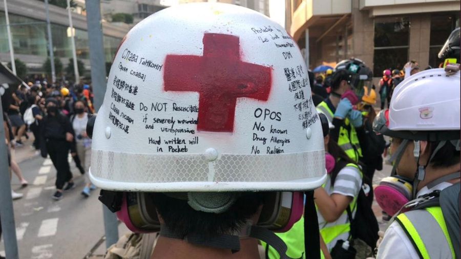 香港急救員頭盔留「遺言」 讓無數網友淚崩