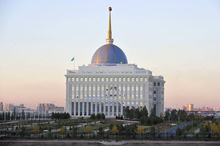 圖為哈薩克斯坦總統府。（John Macdougall／AFP／Getty Images）