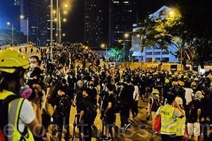 中共禁運黑衣至香港 被諷弱智和心虛