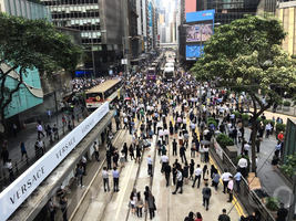 12日香港多區市民抗警暴 警民激烈衝突