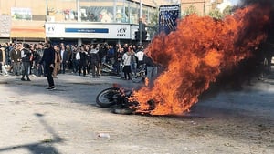 因調高油價引發抗議 伊朗已106死