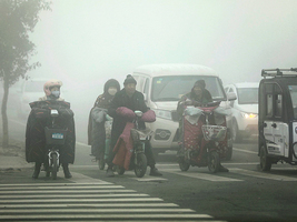 陰霾襲擊 五十五城啟動重污染預警