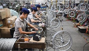 中國製造業和民間投資下滑