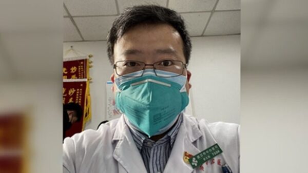 2020年2月6日武漢市中心醫院的眼科醫生李文亮，因感染武漢新型冠狀病毒肺炎去世，年僅34歲。（微博）