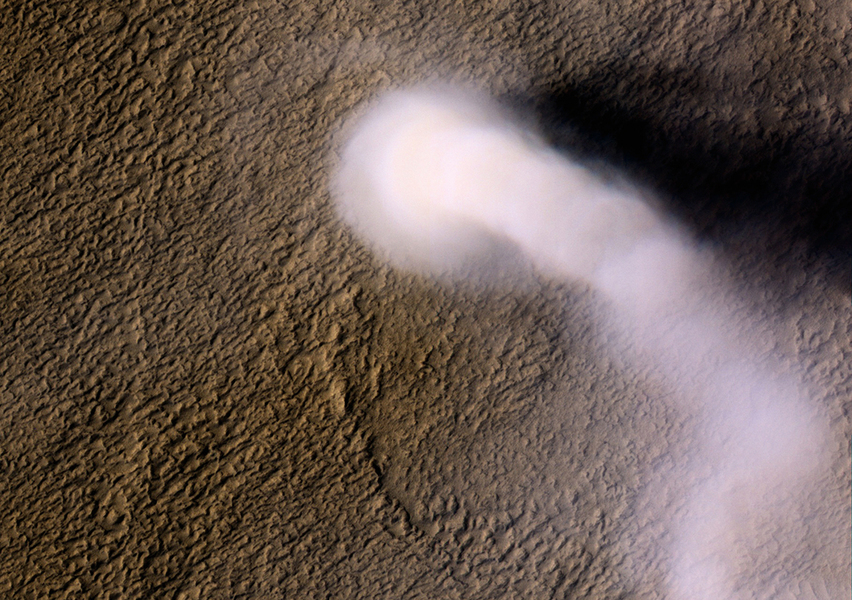 NASA拍到火星上龍捲風 50米寬 650米長