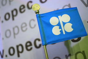 國際油價斷崖式下跌 OPEC面臨重大挑戰