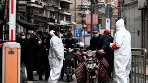 中國各地隔離點如「土匪綁票」 收費驚人（影片）