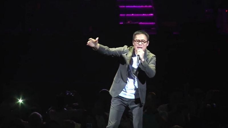2019年6月16日，台灣歌手羅大佑在台北演唱會上，獻唱歌曲「皇后大道東」，並就香港反送中發表感言。（影片截圖）