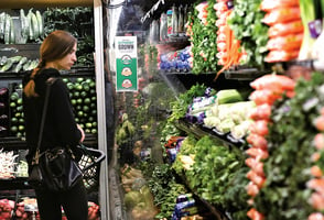 全食超市「優於大盤」 券商股價目標價由28美元增至38美元 仍有上漲空間