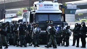 法媒：北京強行闖關香港 中港關係已難回頭