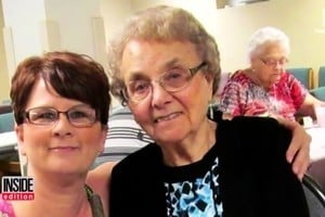 美南達州最年長護士93歲退休 快樂工作72年