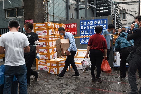北京豐台區「新發地批發市場」爆發群聚感染，感染人數激增。（GREG BAKER/AFP via Getty Images）