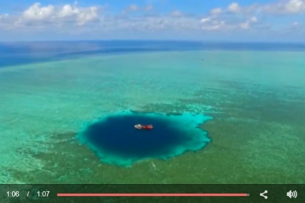 南海發現世界最深水下天坑 深300米