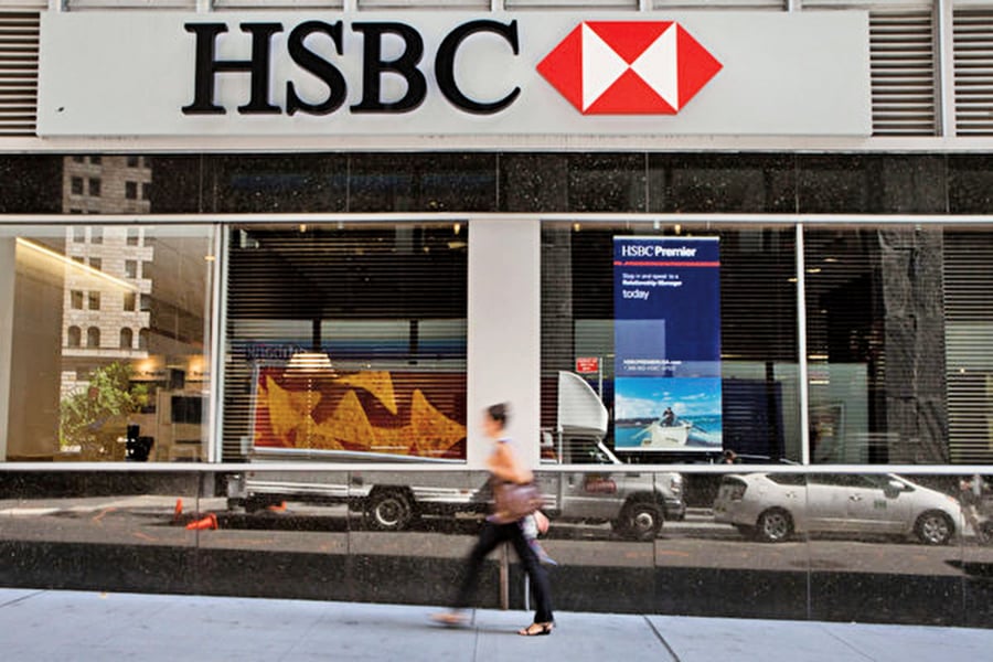 路透：跨國銀行對香港客戶擴大政治審查 