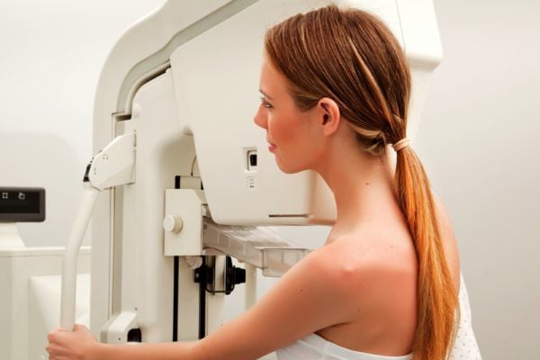 最新報告認為，先進的X光篩查技術是促使更多罹癌患者存活時間延長的因素之一。（fotolia）