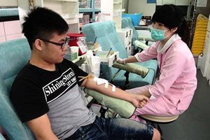 疫情嚴峻捐血人數暴跌 紅十字血庫僅存三日用量