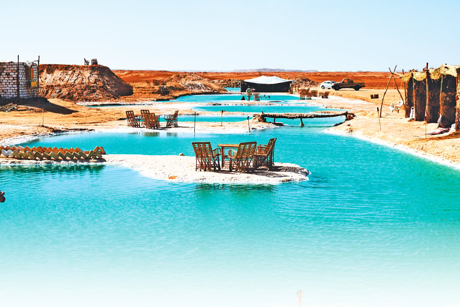 埃及綠洲鹽池 清澈見底