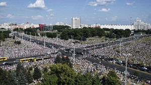 白俄20萬人集會反極權   央視卻稱民眾「撐政府」