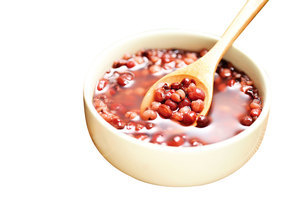 紅豆膳食纖維是糙米的五倍！常吃紅豆有七大好處
