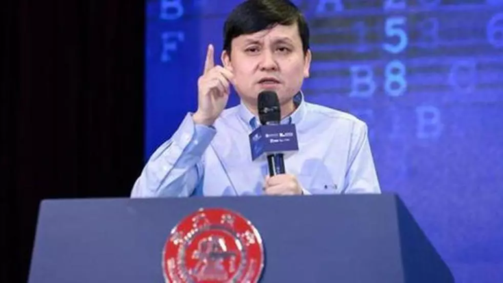 上海醫生張文宏20日出席活動時坦言，中國出現第二波疫情是必然的。(影片截圖)