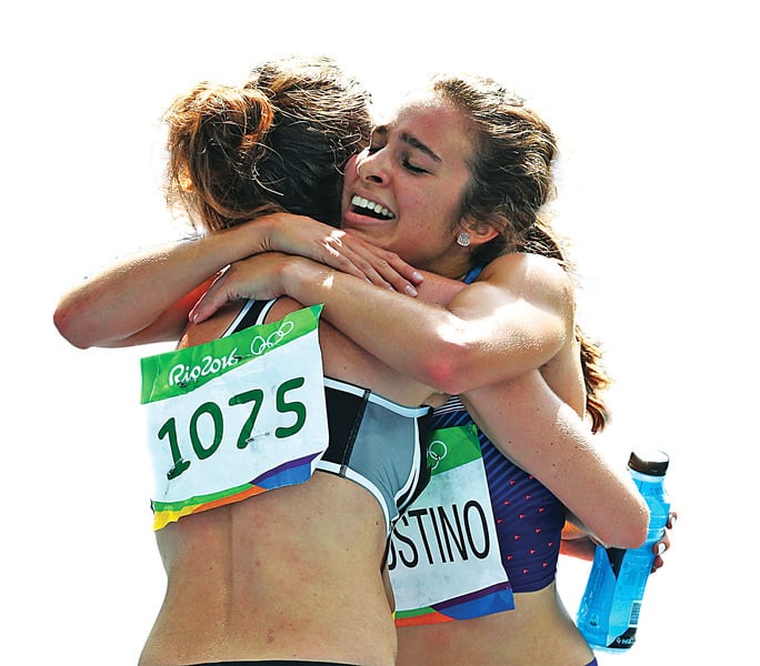 奧運兩長跑女將跌後互扶持