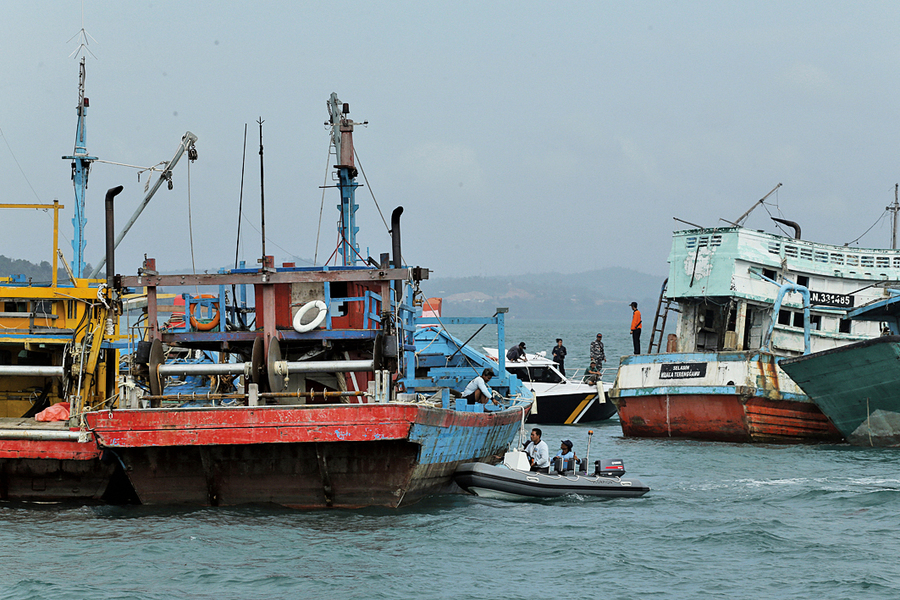 捍衛主權 印尼毀71艘越界漁船