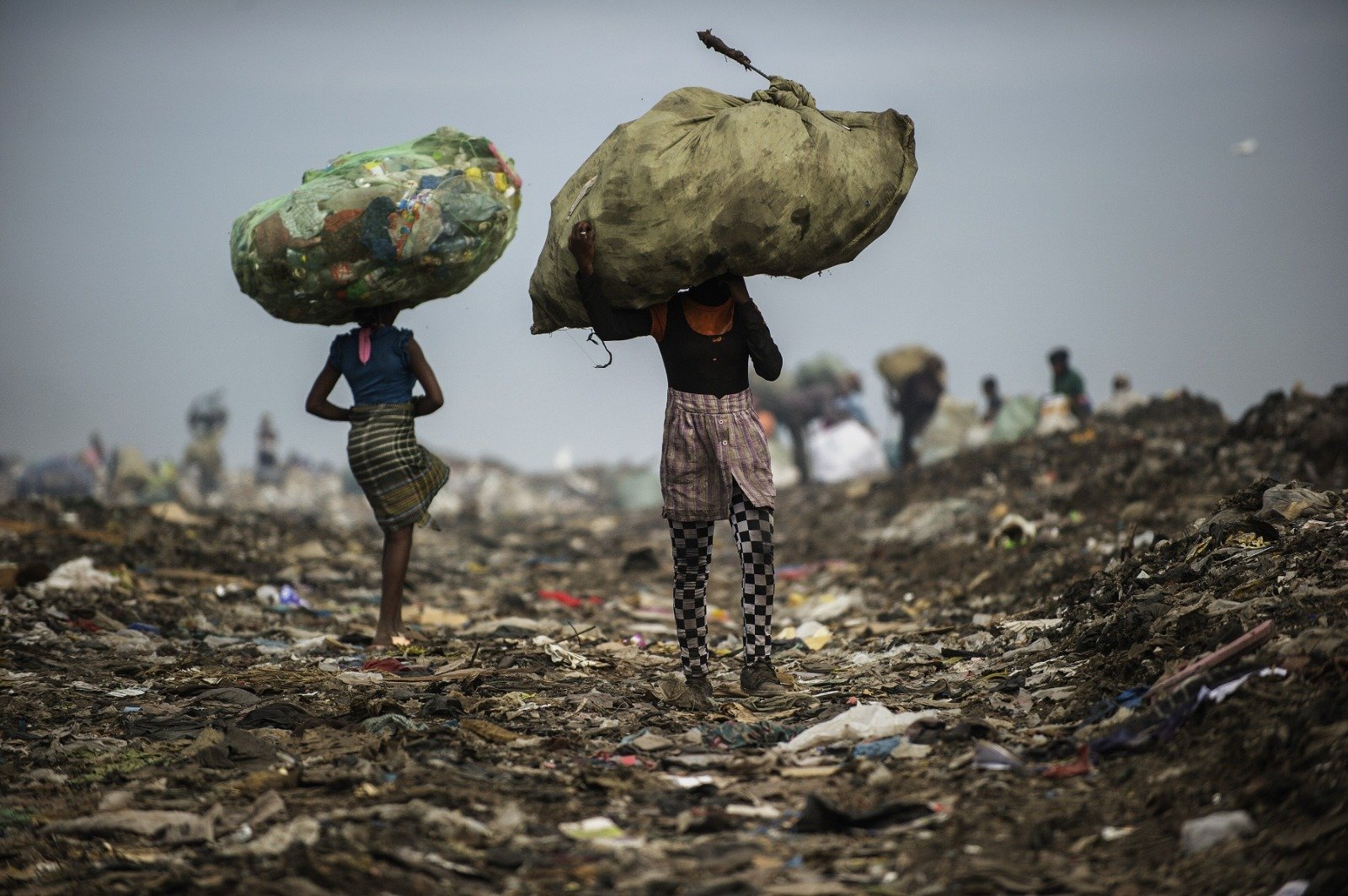 聯合國表示，中共病毒已直接令世上有超過3,200萬人淪為「極度貧窮」，每天生活費不足1.90美元。（GIANLUIGI GUERCIA／AFP via Getty Images）