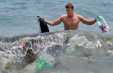報告：至2050年 海洋塑膠垃圾比魚多
