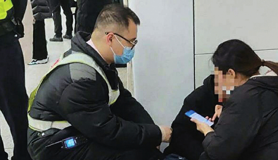 上海地鐵發生多宗「路倒」 當局加強網絡封鎖