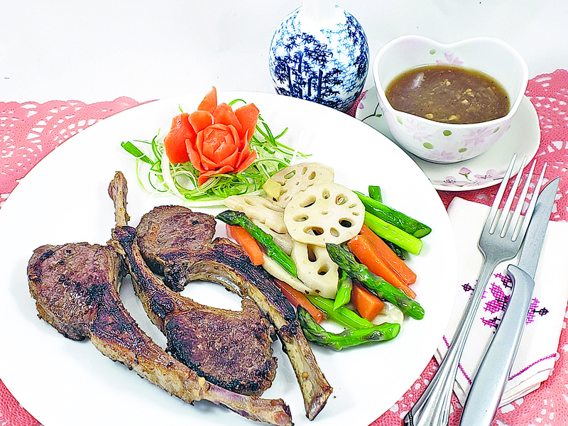 【梁廚美食】香茅青檸 煎 羊排