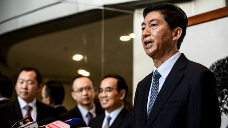圖為駱惠寧1月6日在中聯辦首次會見媒體。（STR/AFP via Getty Images）