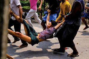 周日緬甸示威抗議逾39人死 仰光多區實施戒嚴