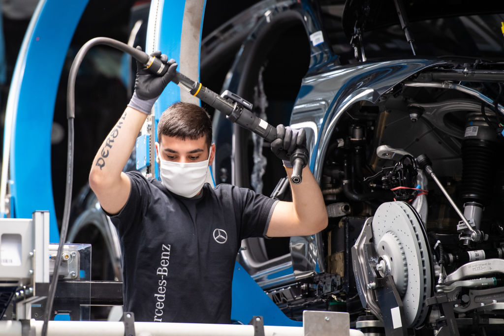 IHS Markit昨（3月24日）公佈3月份德國製造業PMI為66.6，反映製造業商業活動正在急速擴張。（Lennart Preiss/Getty Images）