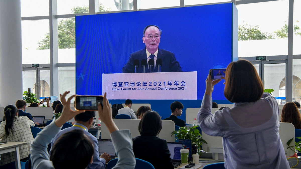 中共副主席王岐山20日在博鰲亞洲論壇的開幕式上現身。( STR/AFP via Getty Images)