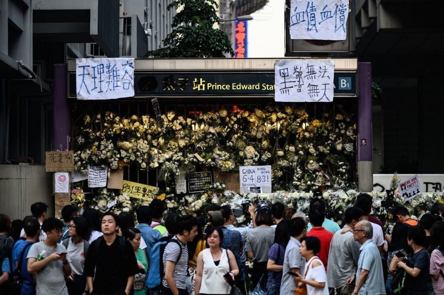 香港警察濫捕 學生幸遭青天