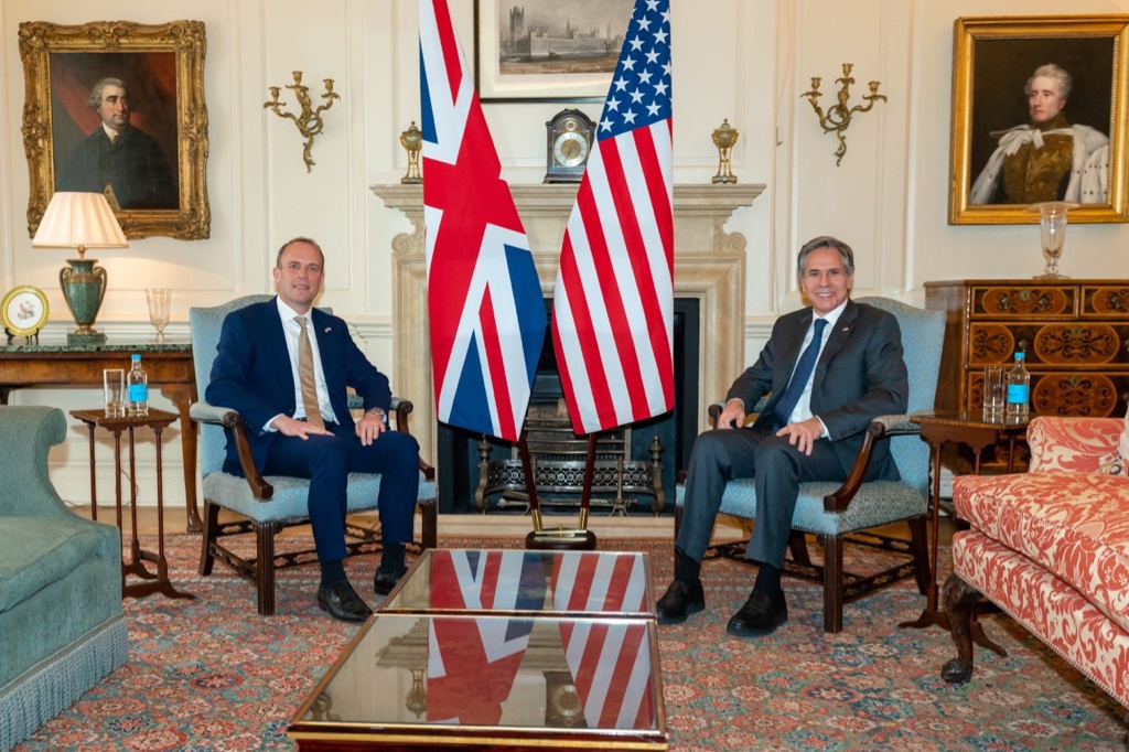 G7（七大工業國組織）外長會議於5月3日在英國倫敦舉行，英國外相藍韜文與美國國務卿布林肯先行會面。（Secretary Antony Blinken Twitter）