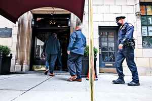 突襲朱利亞尼 FBI真正目的何在