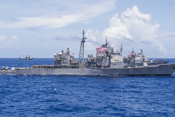 圖為美國軍艦通過台海，資料照。（NOEL CELIS/AFP/Getty Images）