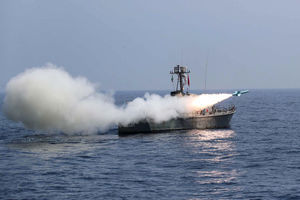 伊朗海軍船訓練起火 戰機起飛故障2飛行員重摔不治