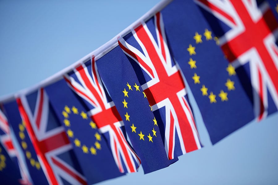 英國上下議院13日晚間通過脫歐法案，英國首相文翠珊將可以引用歐盟里斯本條約第50條，啟動脫歐程序，展開正式談判，但預料3月底才會有所行動。（Getty Images）